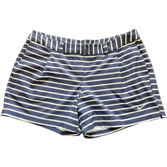 Nike Pants - Women’s Nike striped golf shorts size 10